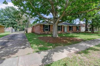 6337 Hickory Ridge Bl, Saint George, LA 70817