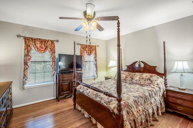 10011 Knoboak Drive 50, Houston, TX 77080