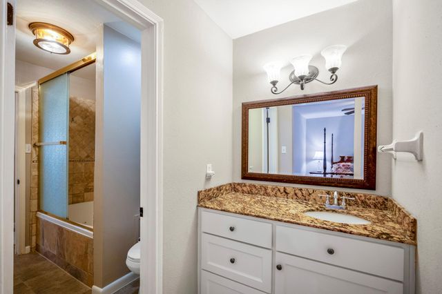 10011 Knoboak Drive 50, Houston, TX 77080