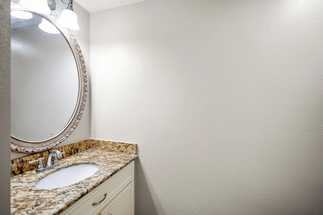 10011 Knoboak Drive 50, Houston, TX 77080