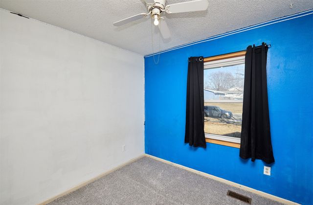 1219 Casady Drive, Norwalk, IA 50211