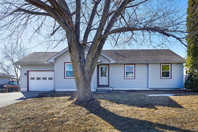1219 Casady Drive, Norwalk, IA 50211