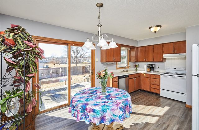 1219 Casady Drive, Norwalk, IA 50211