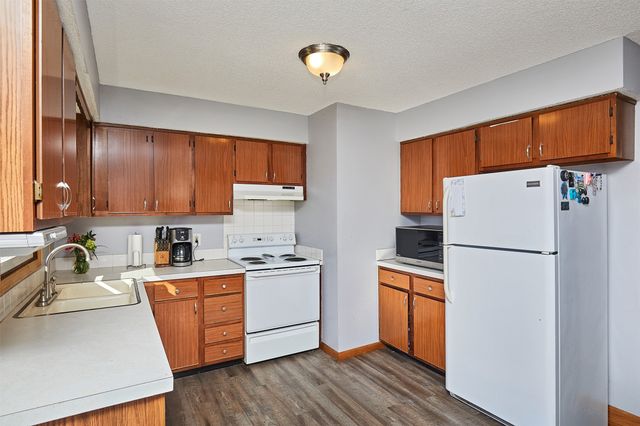 1219 Casady Drive, Norwalk, IA 50211