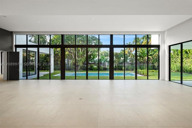 5921 SW 84th St, South Miami, FL 33143