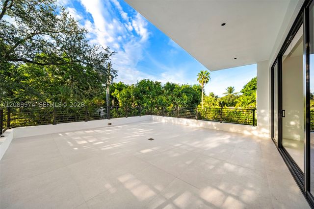 5921 SW 84th St, South Miami, FL 33143