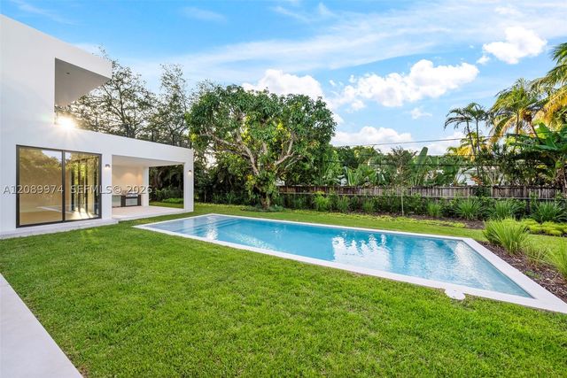 5921 SW 84th St, South Miami, FL 33143