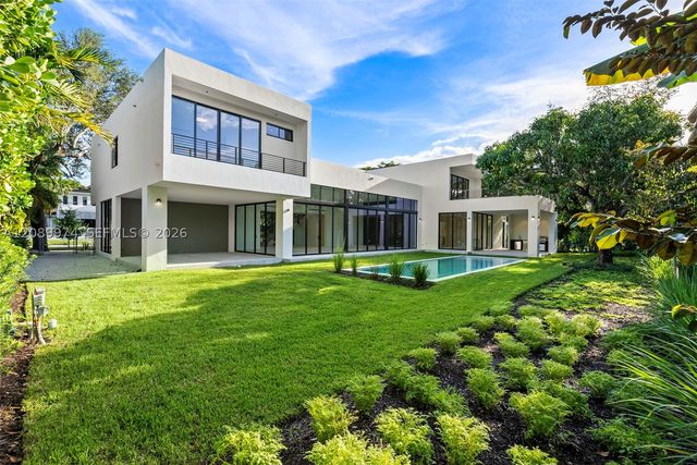 5921 SW 84th St, South Miami, FL 33143