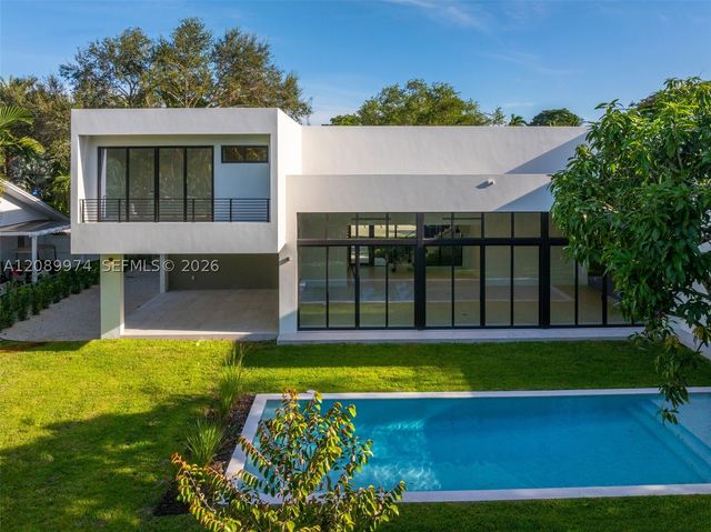5921 SW 84th St, South Miami, FL 33143