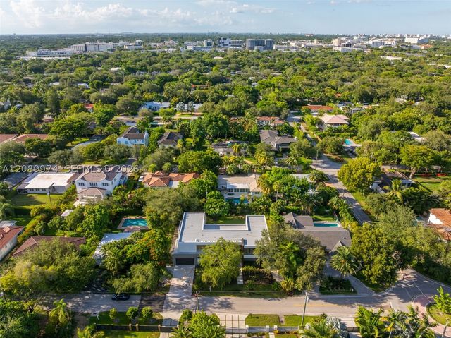 5921 SW 84th St, South Miami, FL 33143
