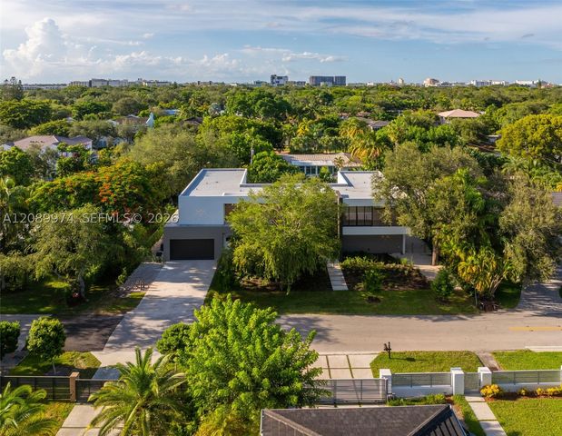 5921 SW 84th St, South Miami, FL 33143