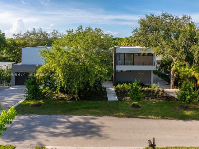 5921 SW 84th St, South Miami, FL 33143