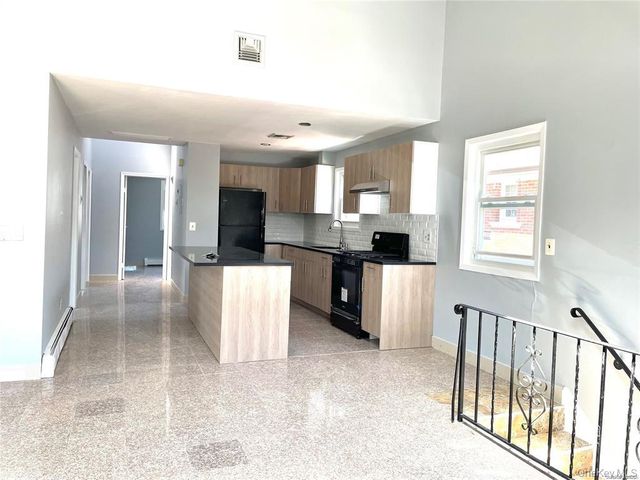 256-15 58 Avenue 2, Little Neck, NY 11362