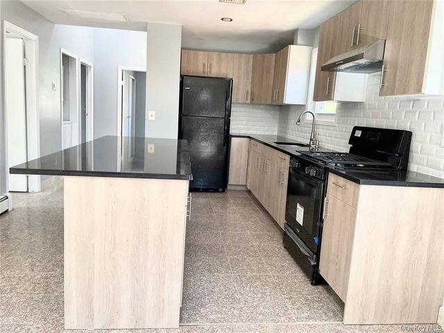 256-15 58 Avenue 2, Little Neck, NY 11362