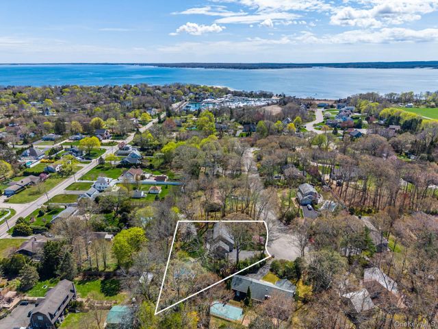 44 Legend Lane, Jamesport, NY 11947