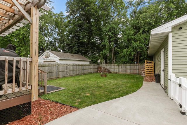 335 TAYLOR STREET, Kaukauna, WI 54130