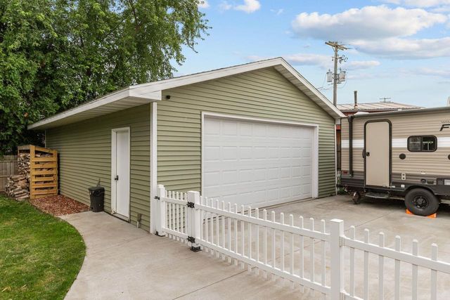 335 TAYLOR STREET, Kaukauna, WI 54130