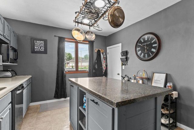 335 TAYLOR STREET, Kaukauna, WI 54130