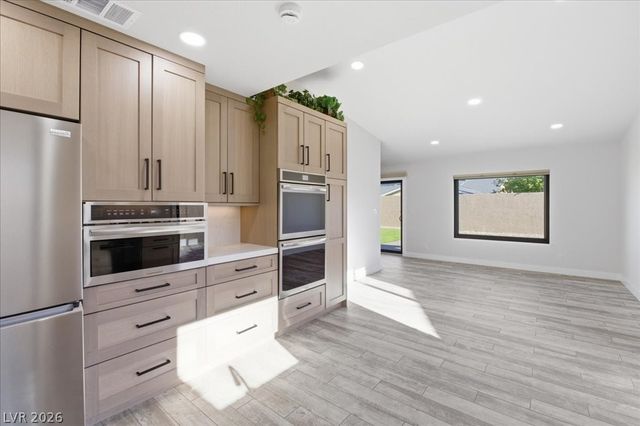 6220 Elmira Drive, Las Vegas, NV 89118