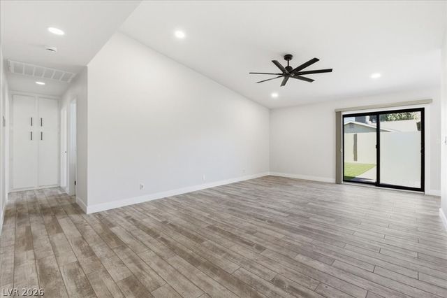 6220 Elmira Drive, Las Vegas, NV 89118