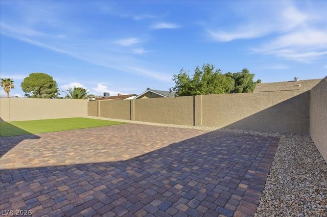 6220 Elmira Drive, Las Vegas, NV 89118