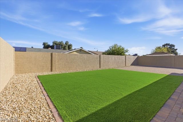 6220 Elmira Drive, Las Vegas, NV 89118