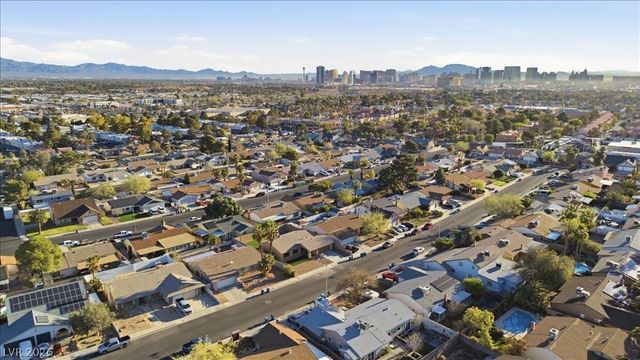 6220 Elmira Drive, Las Vegas, NV 89118