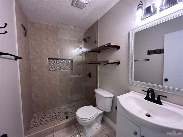 1204 E Rio Vista Avenue, Pharr, TX 78577