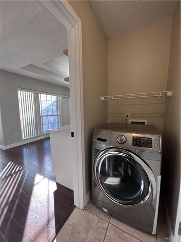 1204 E Rio Vista Avenue, Pharr, TX 78577