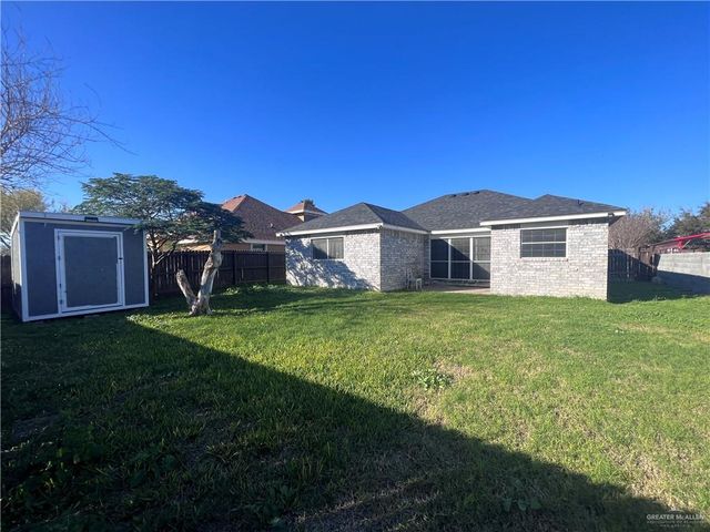 1204 E Rio Vista Avenue, Pharr, TX 78577