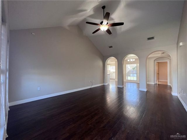 1204 E Rio Vista Avenue, Pharr, TX 78577