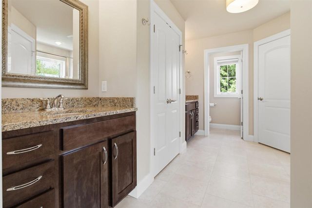 709 Pleasant Valley Parkway, Waunakee, WI 53597