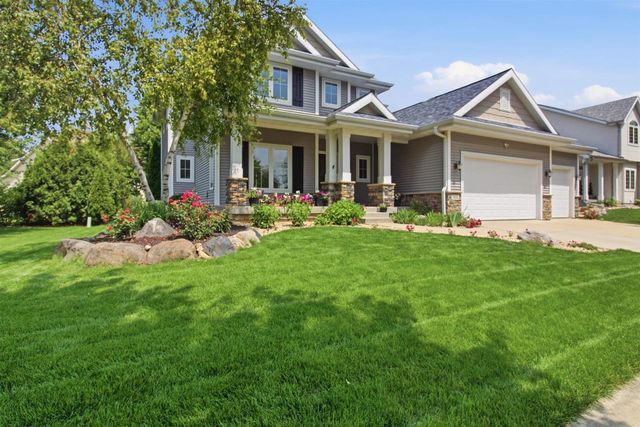 709 Pleasant Valley Parkway, Waunakee, WI 53597