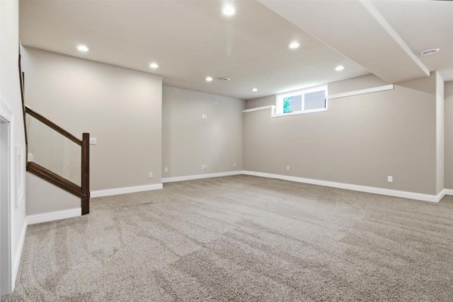 709 Pleasant Valley Parkway, Waunakee, WI 53597