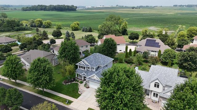 709 Pleasant Valley Parkway, Waunakee, WI 53597