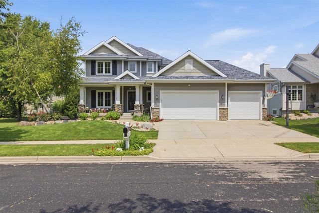 709 Pleasant Valley Parkway, Waunakee, WI 53597
