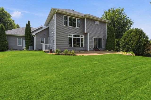 709 Pleasant Valley Parkway, Waunakee, WI 53597
