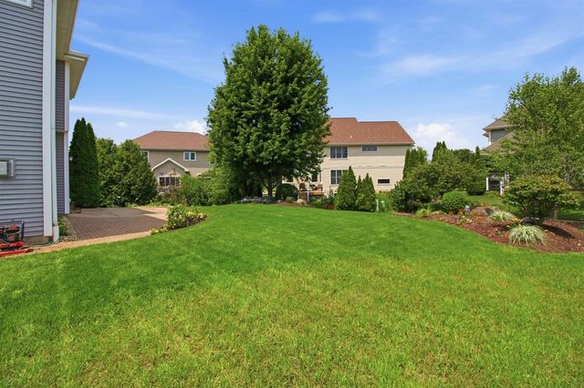 709 Pleasant Valley Parkway, Waunakee, WI 53597
