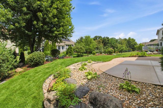 709 Pleasant Valley Parkway, Waunakee, WI 53597