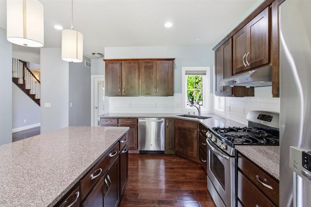 709 Pleasant Valley Parkway, Waunakee, WI 53597