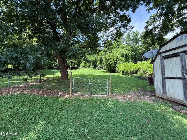 3126 Blackburn Avenue, Kingsport, TN 37660