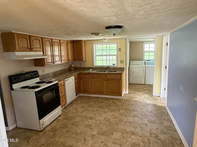 3126 Blackburn Avenue, Kingsport, TN 37660