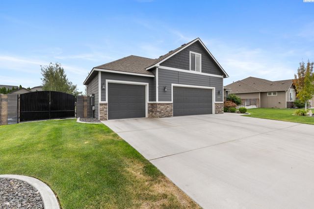 6365 Cobalt Dr, West Richland, WA 99353