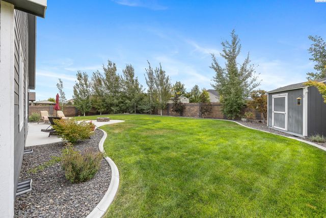 6365 Cobalt Dr, West Richland, WA 99353