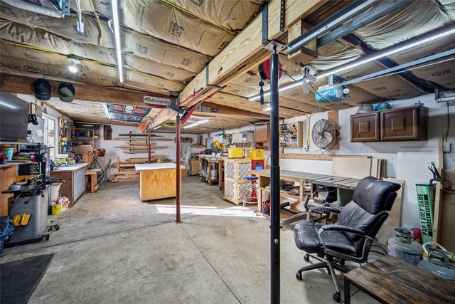 636 35th Street, Des Moines, IA 50312