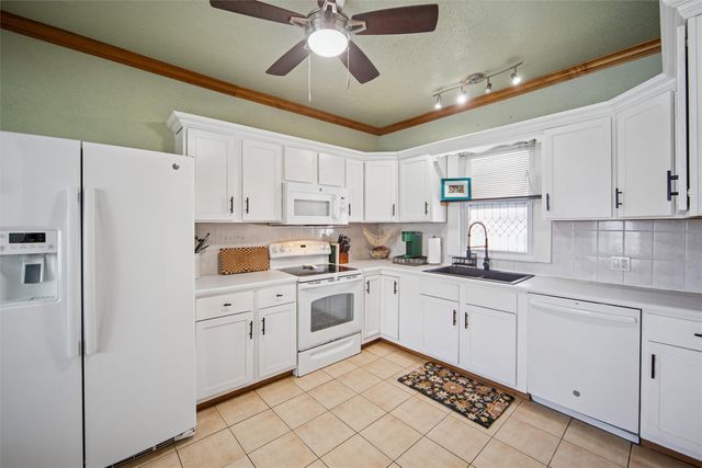 636 35th Street, Des Moines, IA 50312