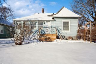 636 35th Street, Des Moines, IA 50312