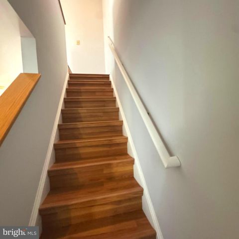 302 PINNACLE DR, Stafford, VA 22554