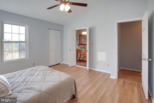 302 PINNACLE DR, Stafford, VA 22554