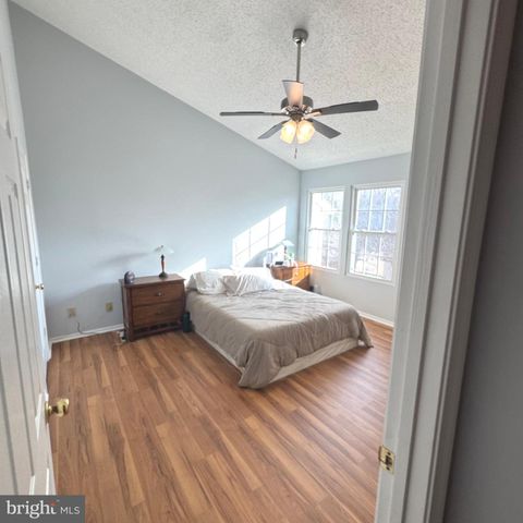 302 PINNACLE DR, Stafford, VA 22554